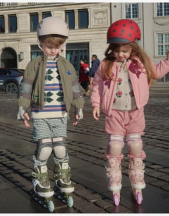 Rulleskøyter Barn m/ Lys i hjulene - 6 Justerbare Størrelser | Light Up Roller Skates