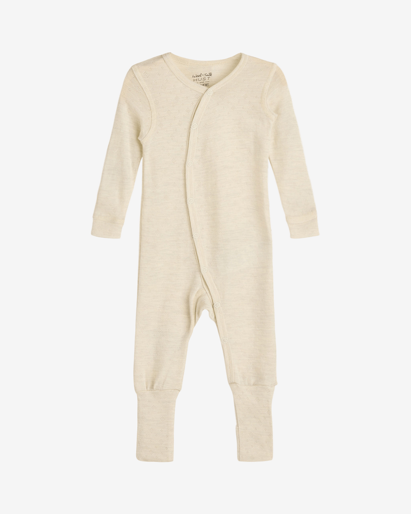 Ullpysj Baby - Heldrakt to-veis glidelås og trylleføtter - Pointelle, 85% Merino, 15% Silke | HCMili Pointelle