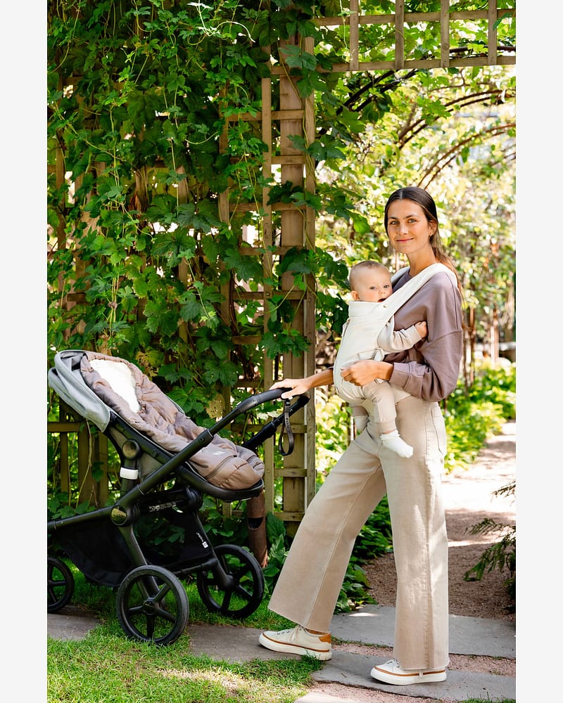 Voksi Huddle Bæresele, fra 0-18 mnd | Zip on Baby Carrier