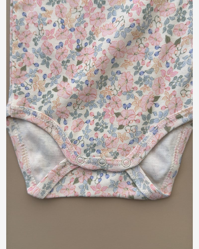 3pk. Body m/ Konvolutt Hals - 100% Øko Bomull | Fio Body - Gavepakke