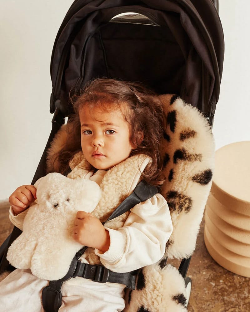 Lammeskinn til Vogn, Vippestol og Moseskurv - 100% Merino | Snuggler