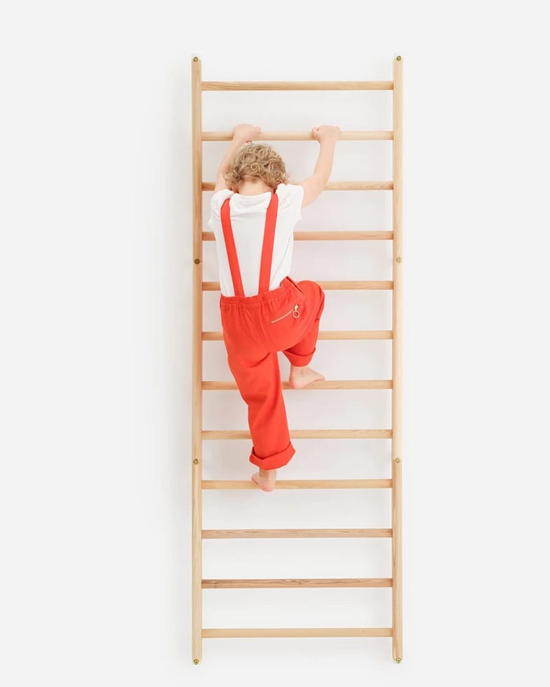 KAOS Endeløs Ribbevegg - Solid Klatrevegg i tre |Slitesterk