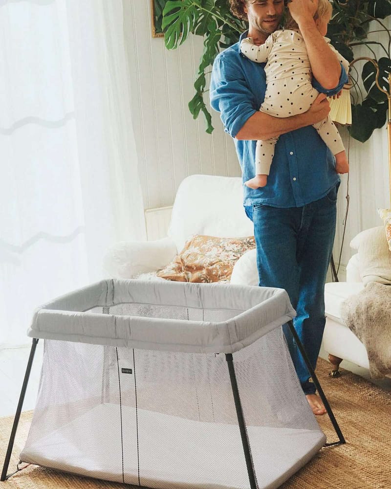 BabyBjörn Reiseseng Baby 0-3år - m/ Madrass og Reisebag | Travel Cot Light