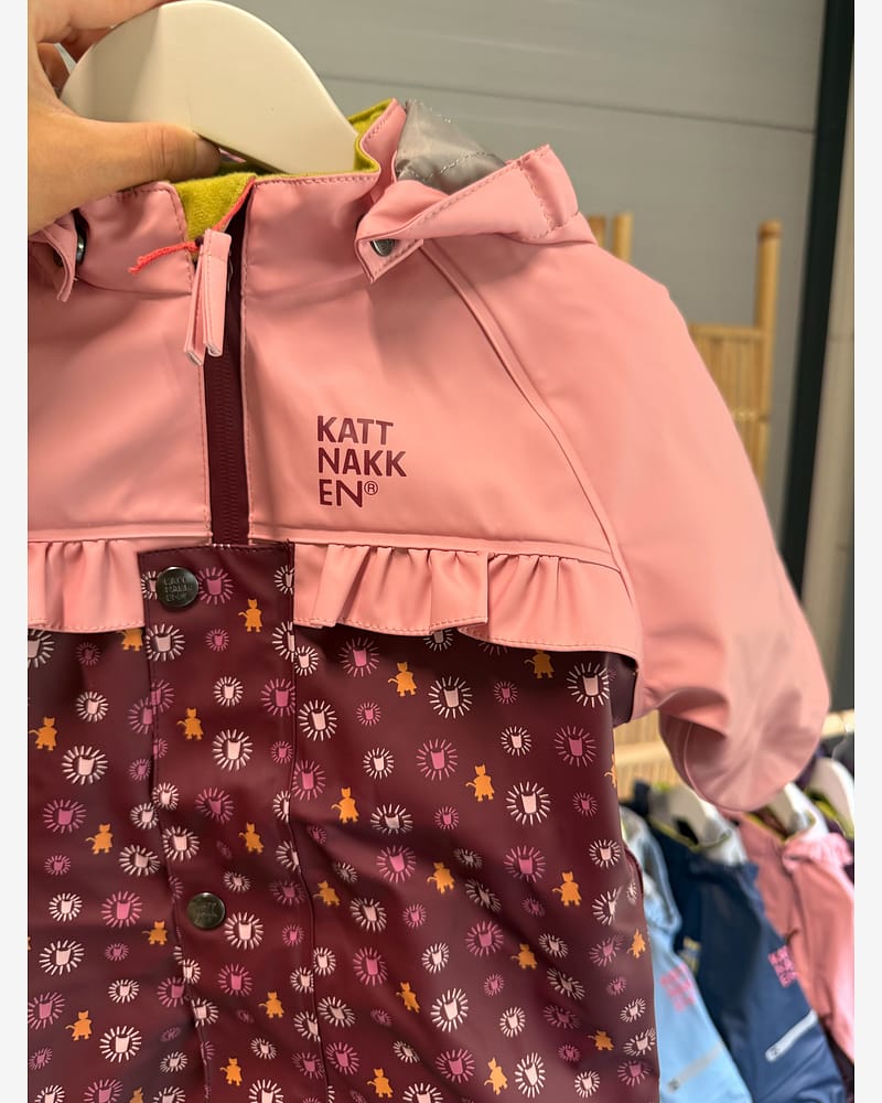 Kattnakken Babyregndress Pytt | 30.000 vannsøyle