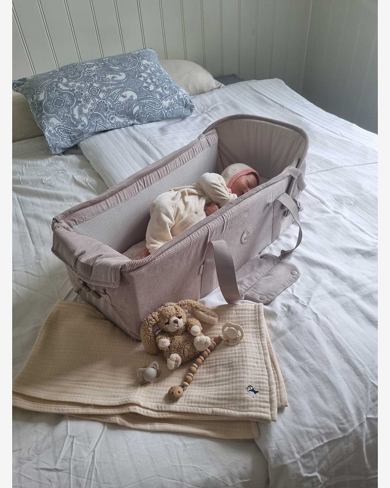 Babynest & Babylift - Multifunksjonelt Babyrede | Favn II Carrynest