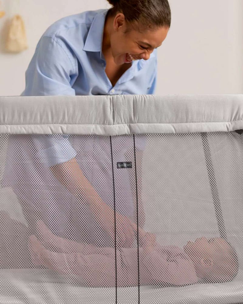 BabyBjörn Reiseseng Baby 0-3år - m/ Madrass og Reisebag | Travel Cot Light