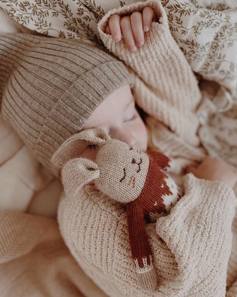 Kosebamse - Håndstrikket Alpakkaull | Bunny Knit Toy