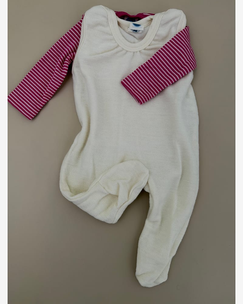 Sparkebukse med Føtter i ullfrotte - ubehandlet ull