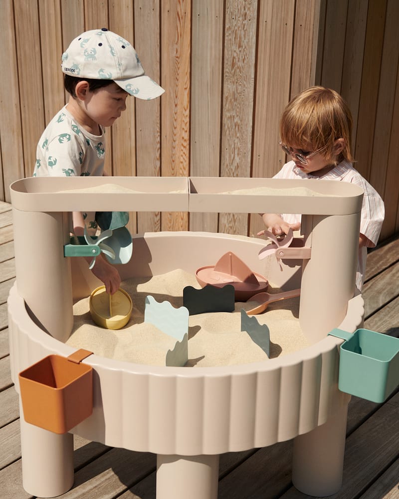 Allsidig Aktivitetsbord for Barn - Lek inne og ute hele året | Sepp Activity Table