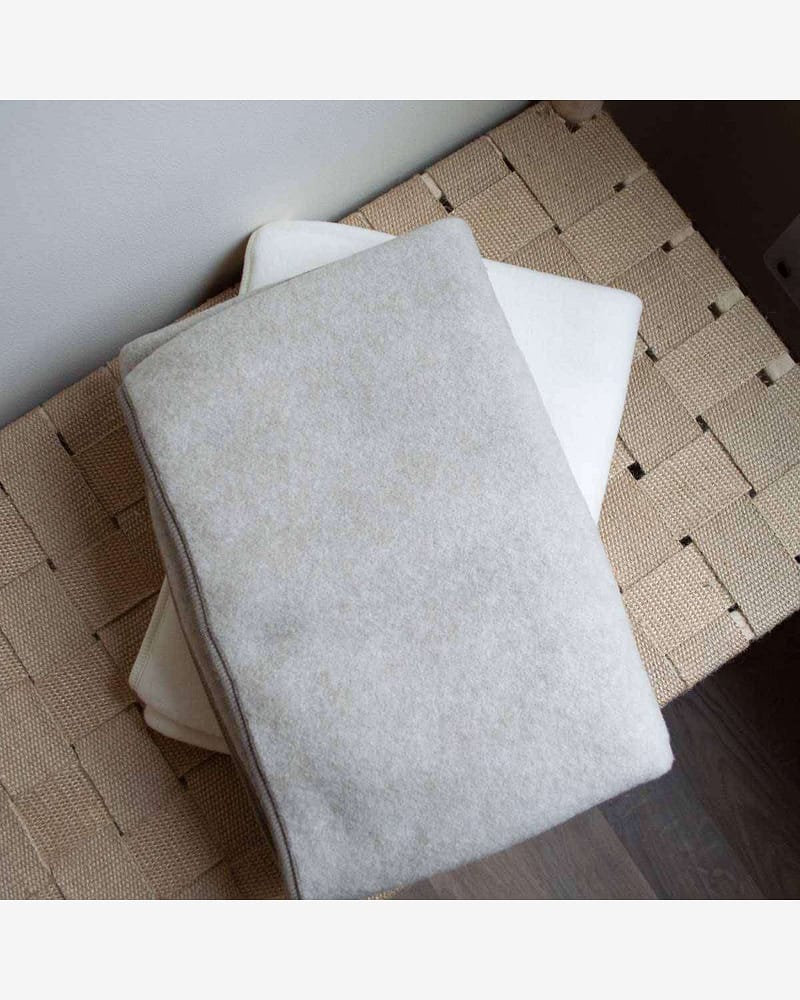 Babyteppe i ullfleece