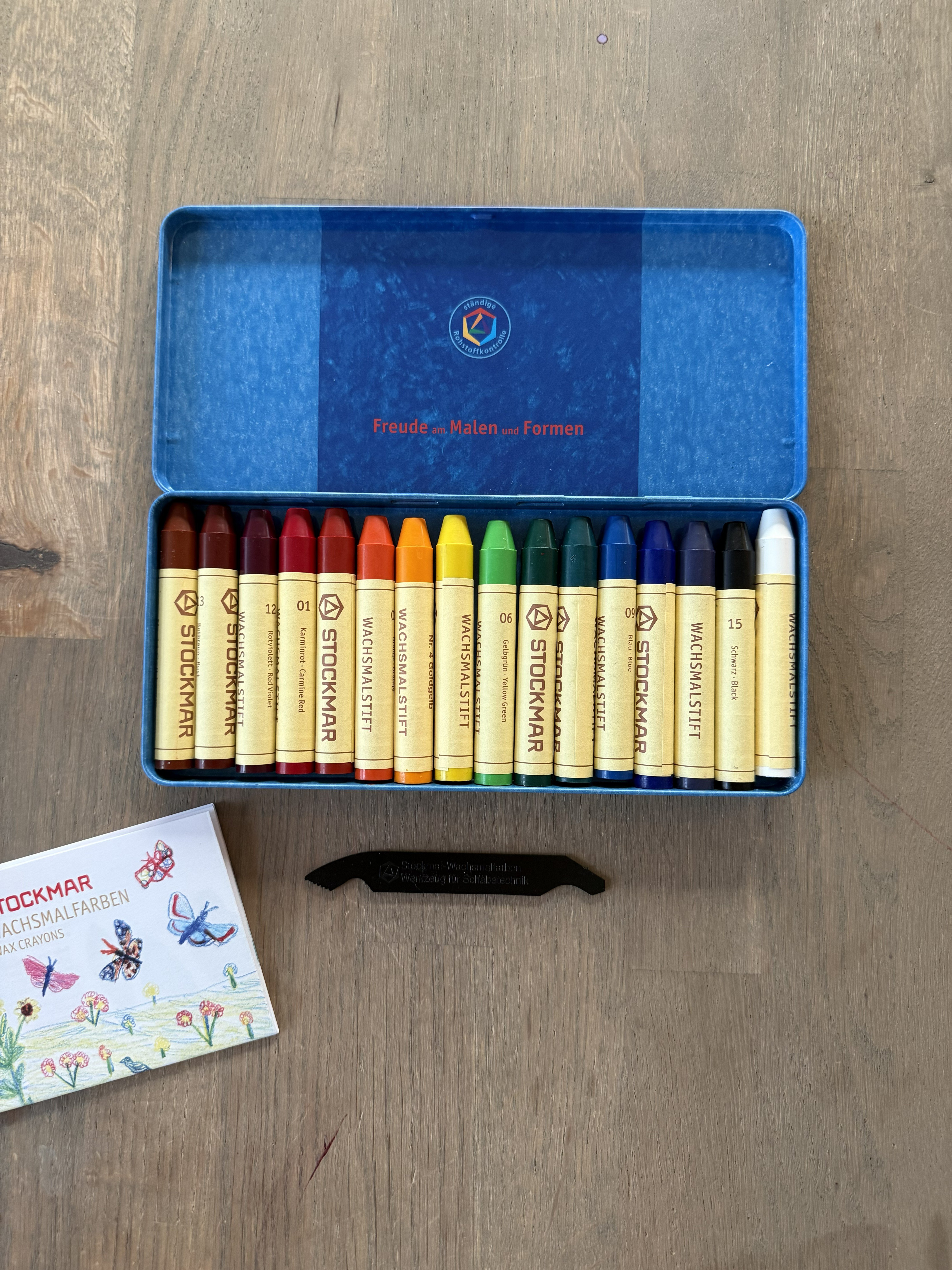Fargestifter – 16 stk | Laget med Naturlig Bivoks