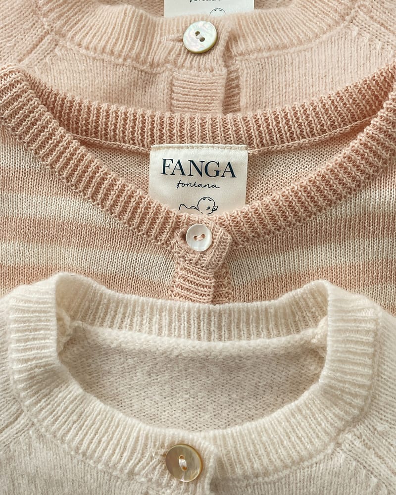 Ullcardigan Baby m/ Perlemorknapper - 100% Merino