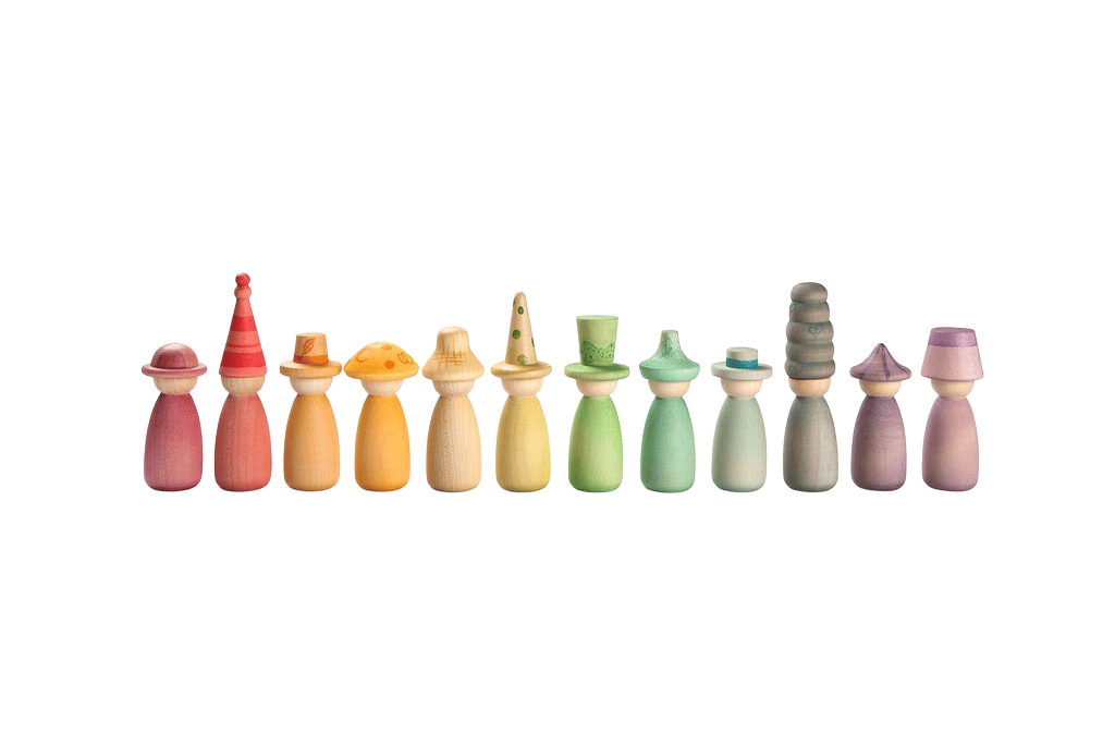 Trefigurer med Hatt – 12 Nins | Grapat Fancy Nins, Regnbuens Farger