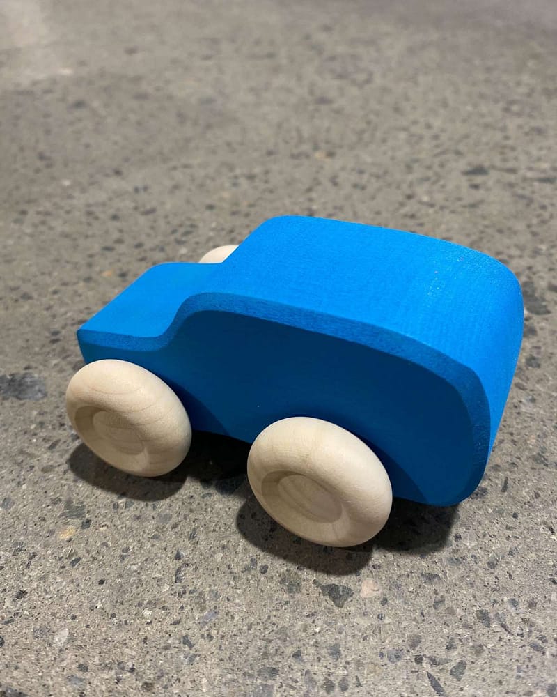 Lekebil i tre - Håndlaget Treleke - 10cm