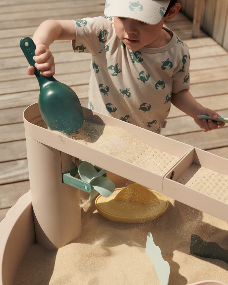 Allsidig Aktivitetsbord for Barn - Lek inne og ute hele året | Sepp Activity Table