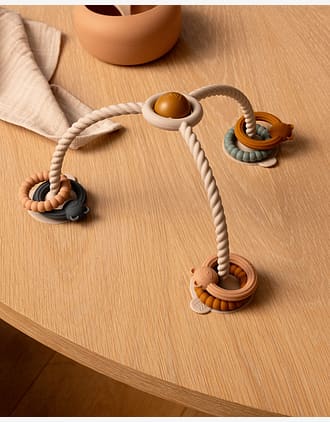 Babyleke med Sugekopp, Rangle | Soren Suction Toy