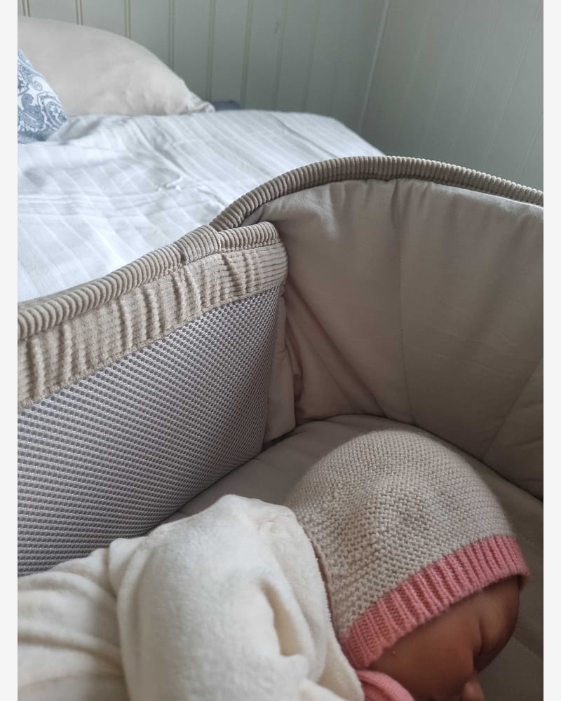 Babynest & Babylift - Multifunksjonelt Babyrede | Favn II Carrynest