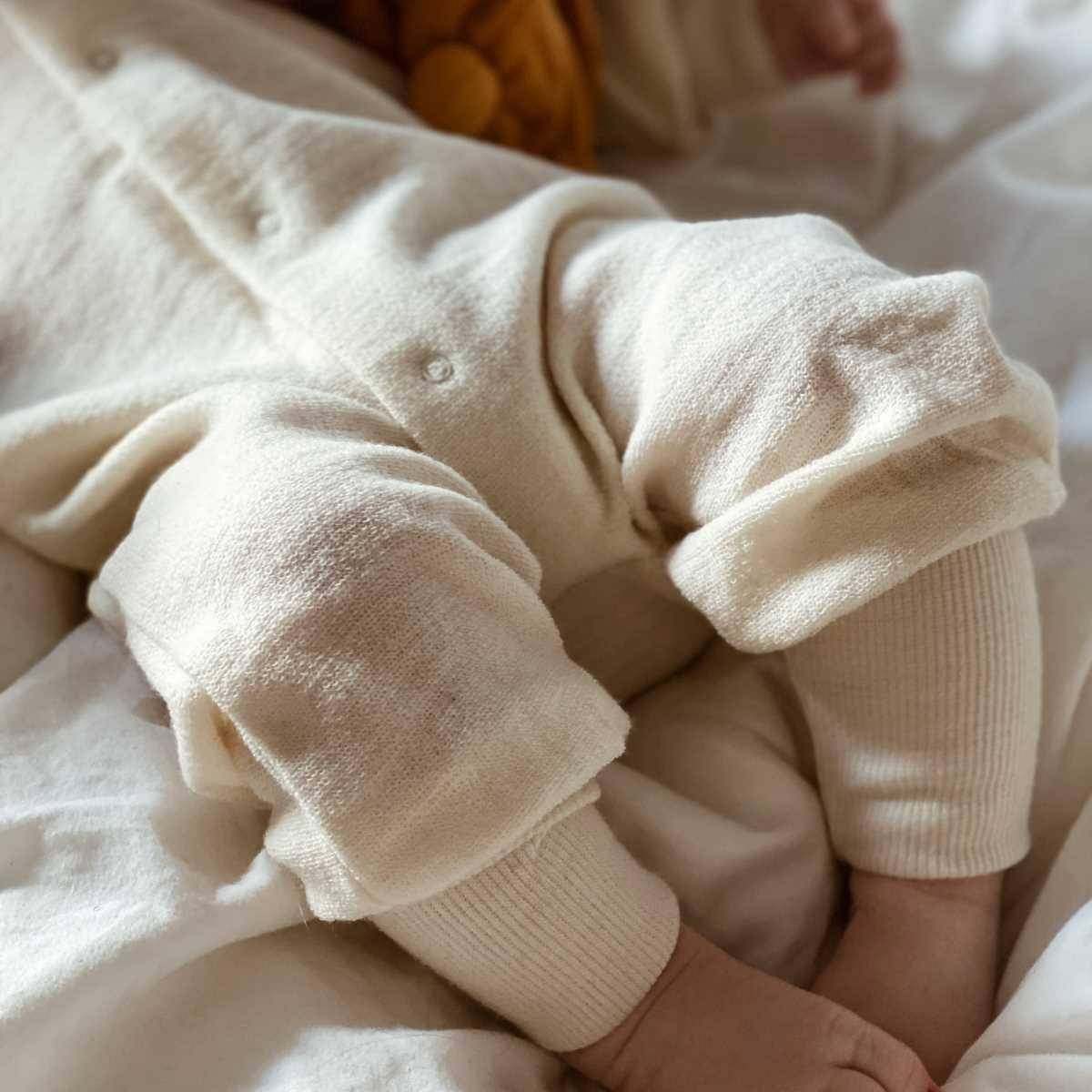 Pysjamas uten Føtter i ullfrotte – ubehandlet ull