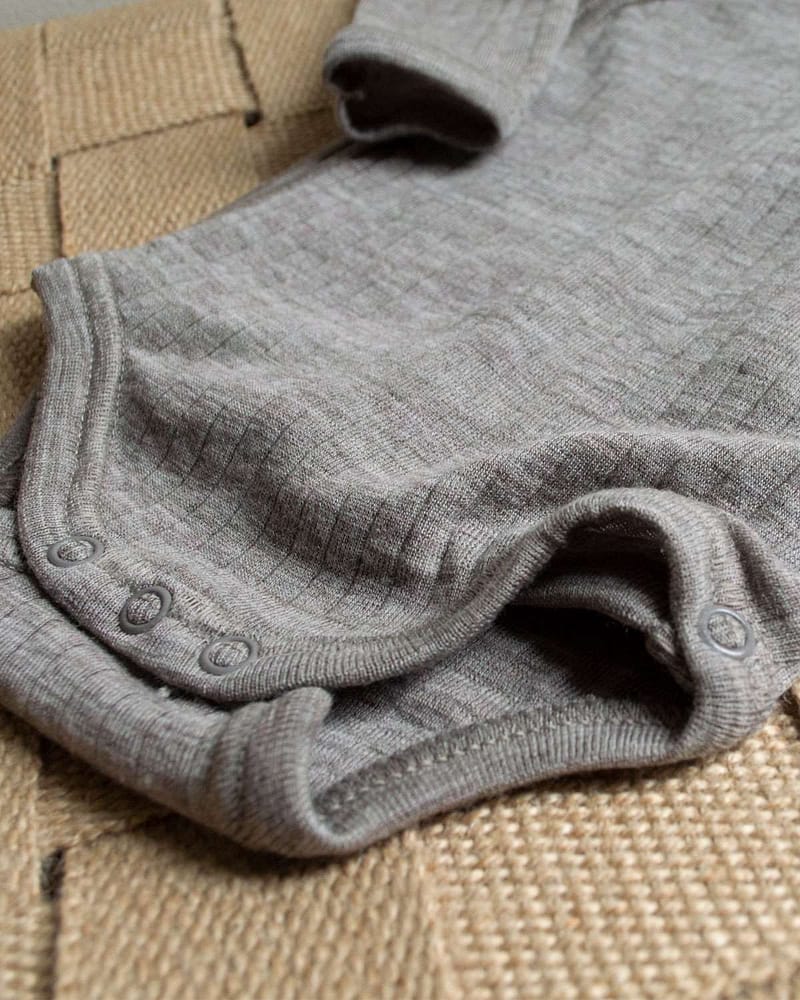 Omslagsbody - 100% Merinoull - Rib - Basic