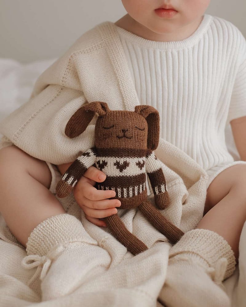 Kosebamse - Håndstrikket Alpakkaull | Bunny Knit Toy