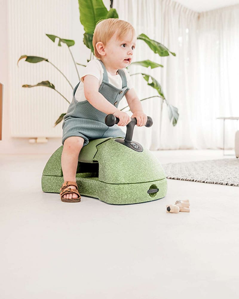 Gåvogn, Gåbil & Rullebrett 3i1 - My First Scoot & Ride, Olive