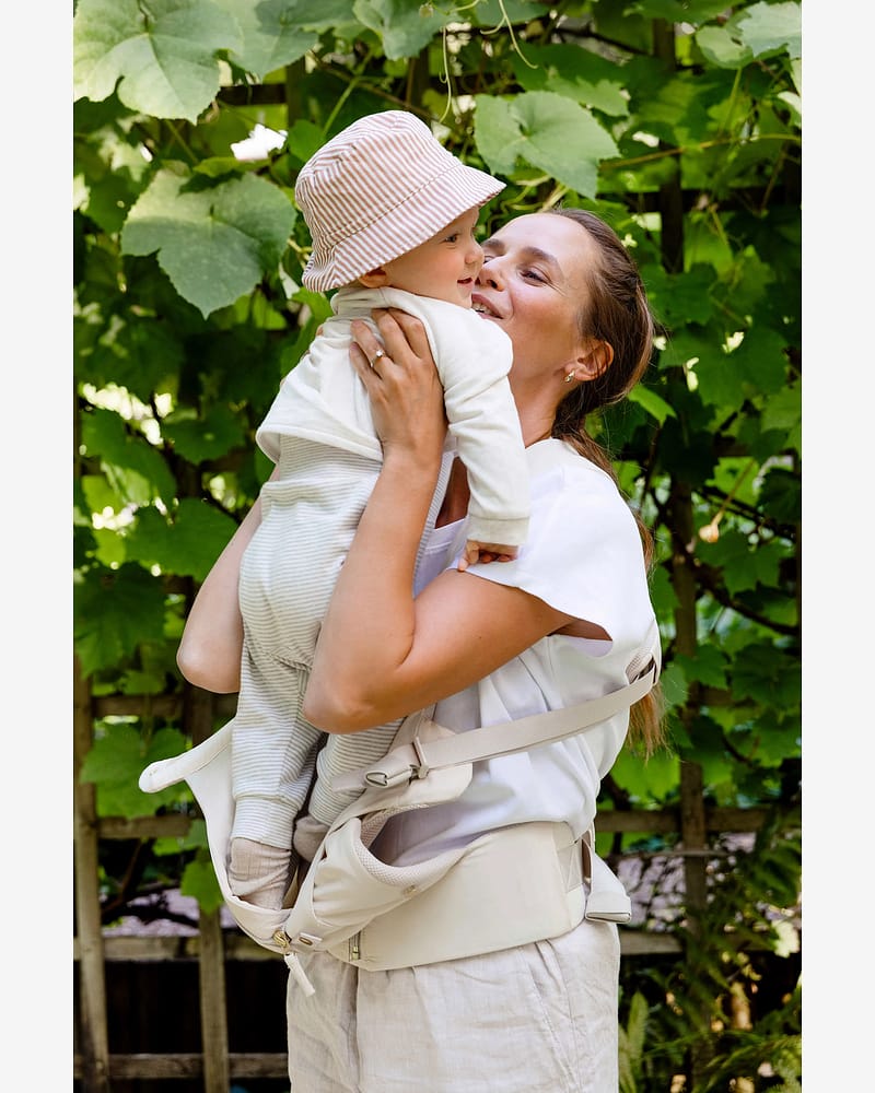 Voksi Huddle Bæresele, fra 0-18 mnd | Zip on Baby Carrier