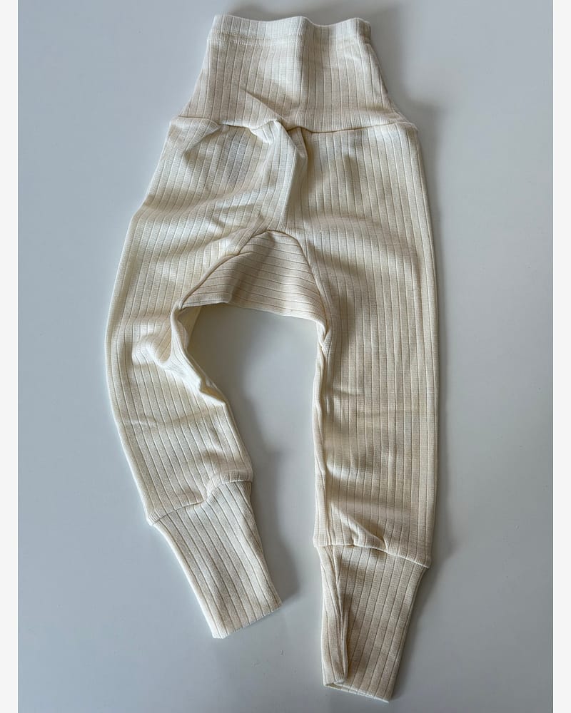 Bukse Rib m/ høyt liv – 45% Bomull, 35% Merino, 20% Silke – Ubehandlet Ull