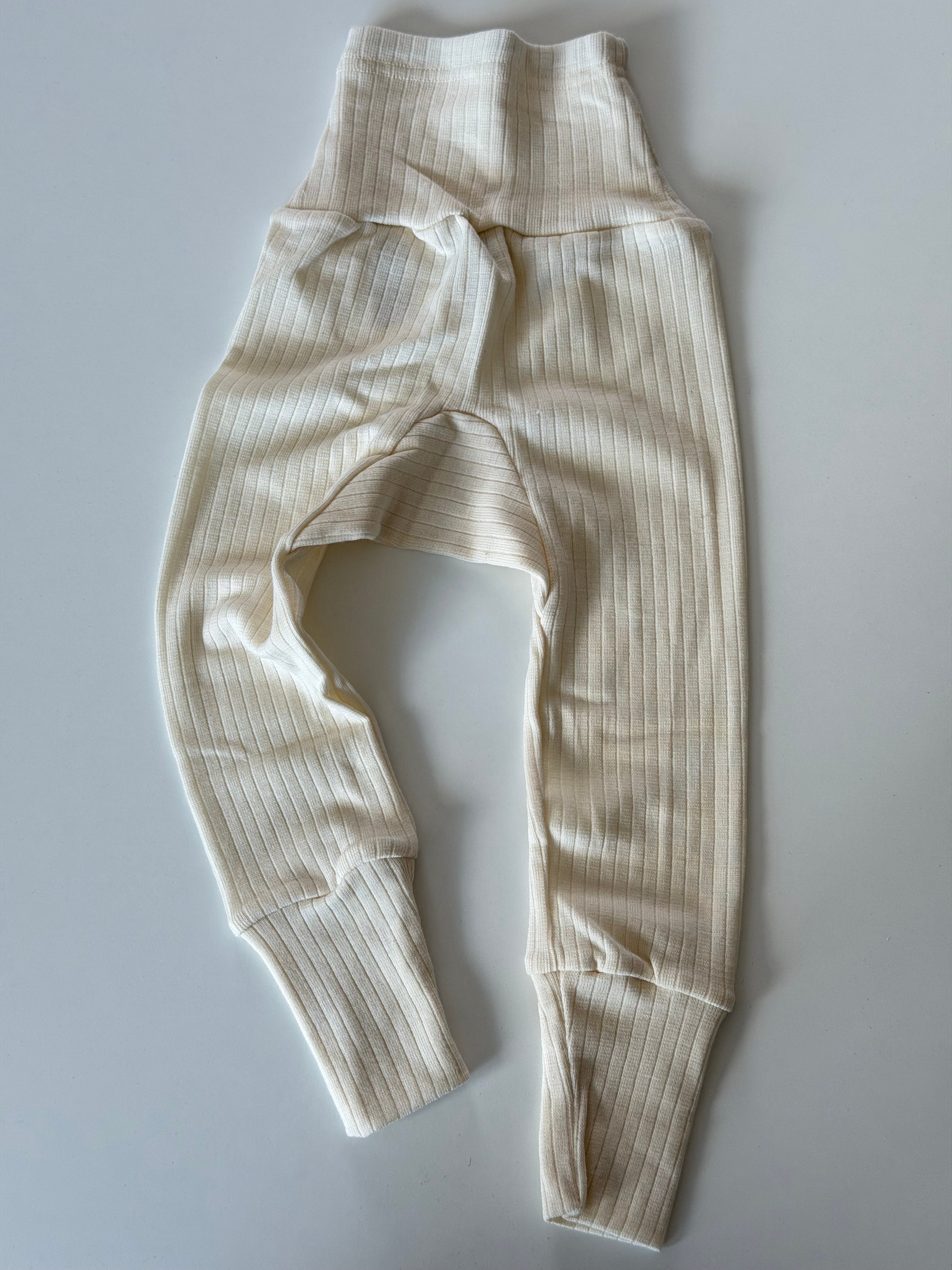 Bukse Rib m/ høyt liv – 45% Bomull, 35% Merino, 20% Silke – Ubehandlet Ull