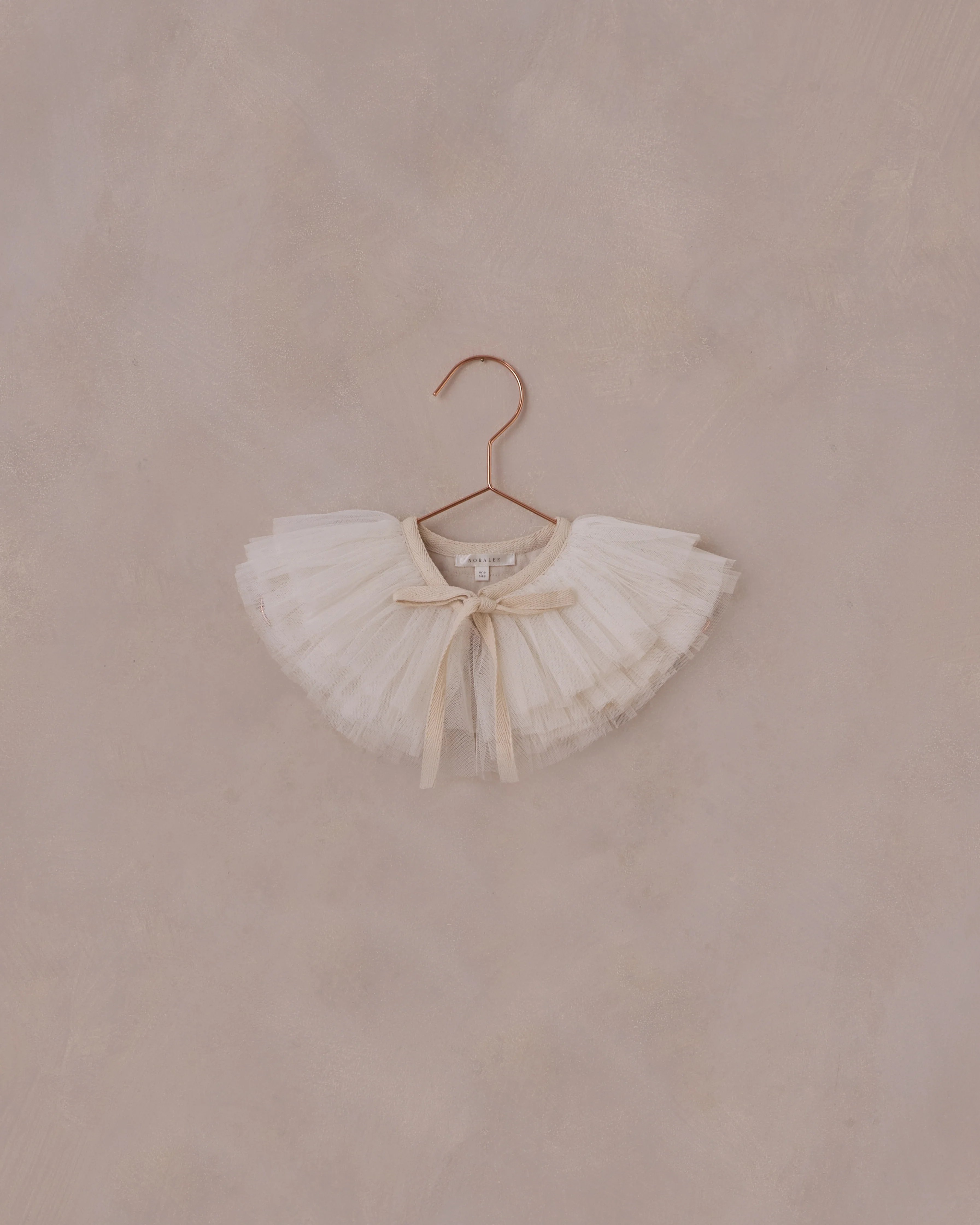 Krage i Tyll med Sløyfe – Ruffle Tulle Collar