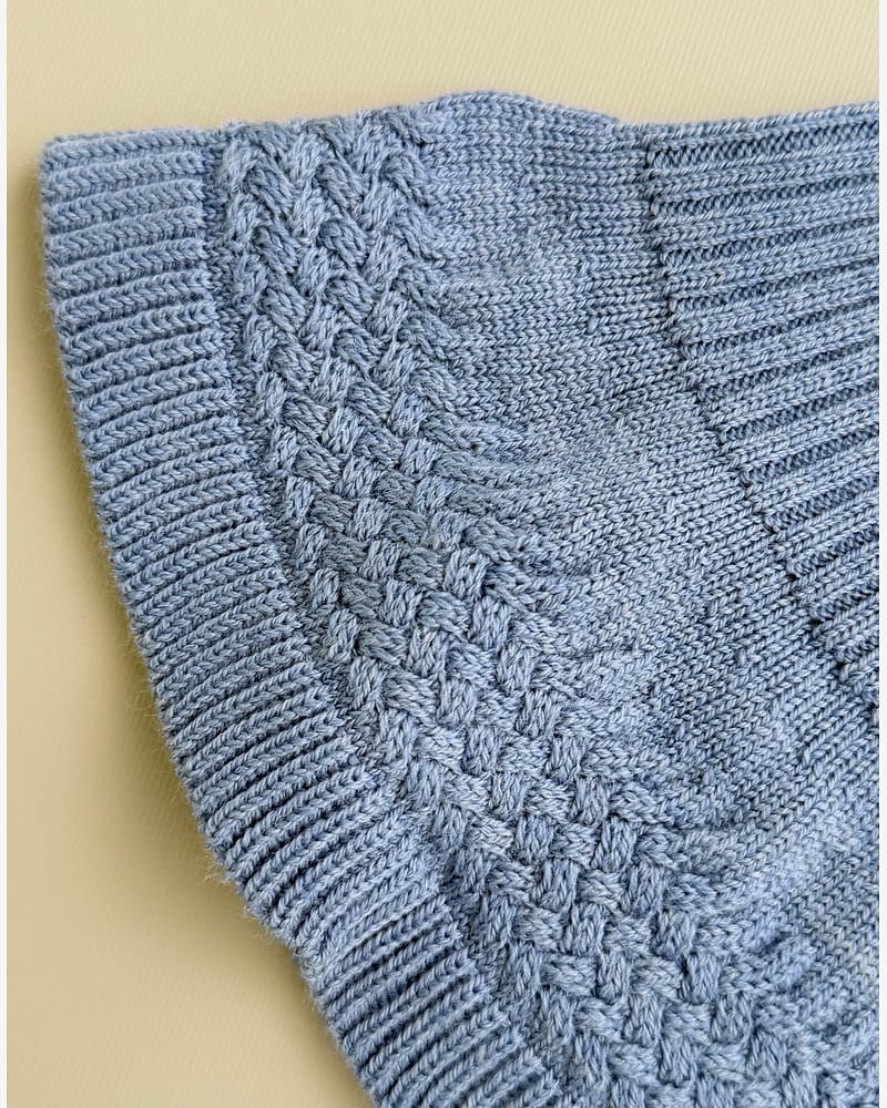 Ullhals Barn - Strikket