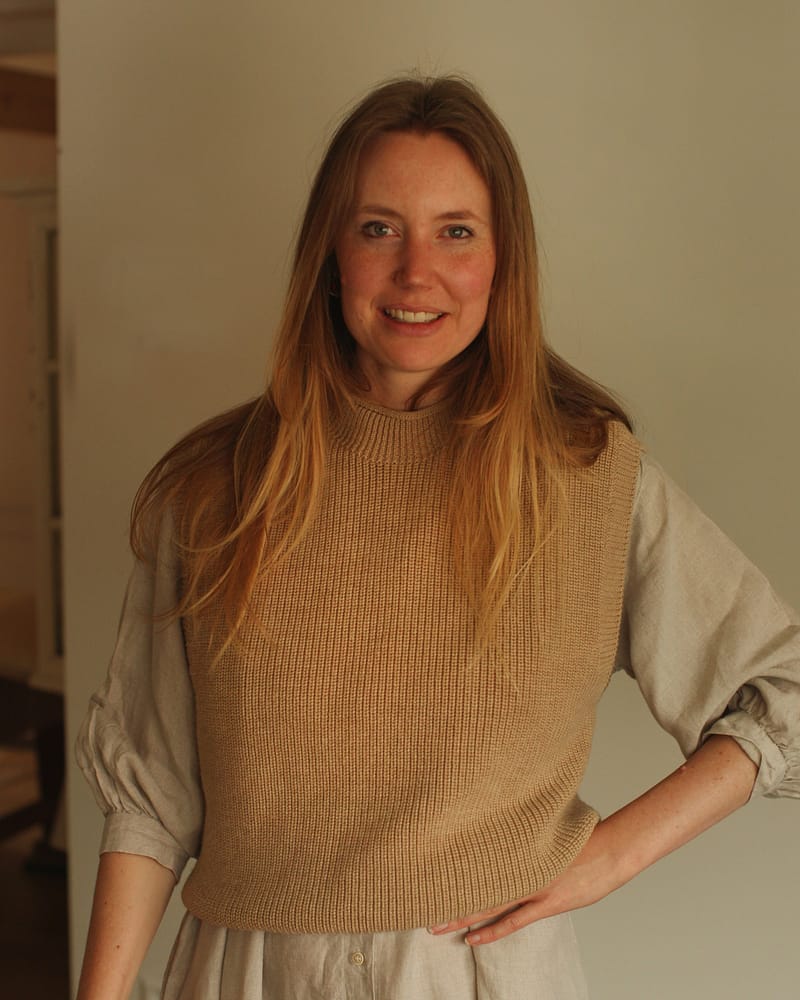 Ullvest Dame - Strikket 100% Merino, Ubehandlet ull | Helle Adult