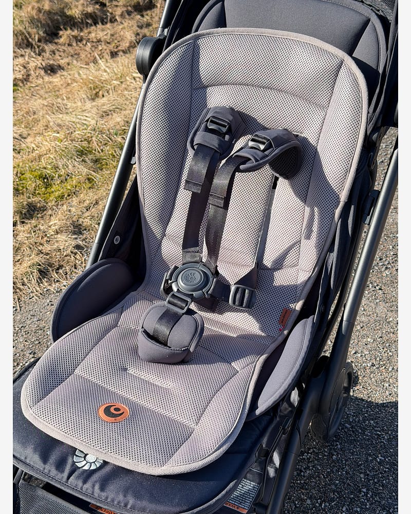 Air Inlay Barnevogn - Underlag i tykt AirMesh-skum