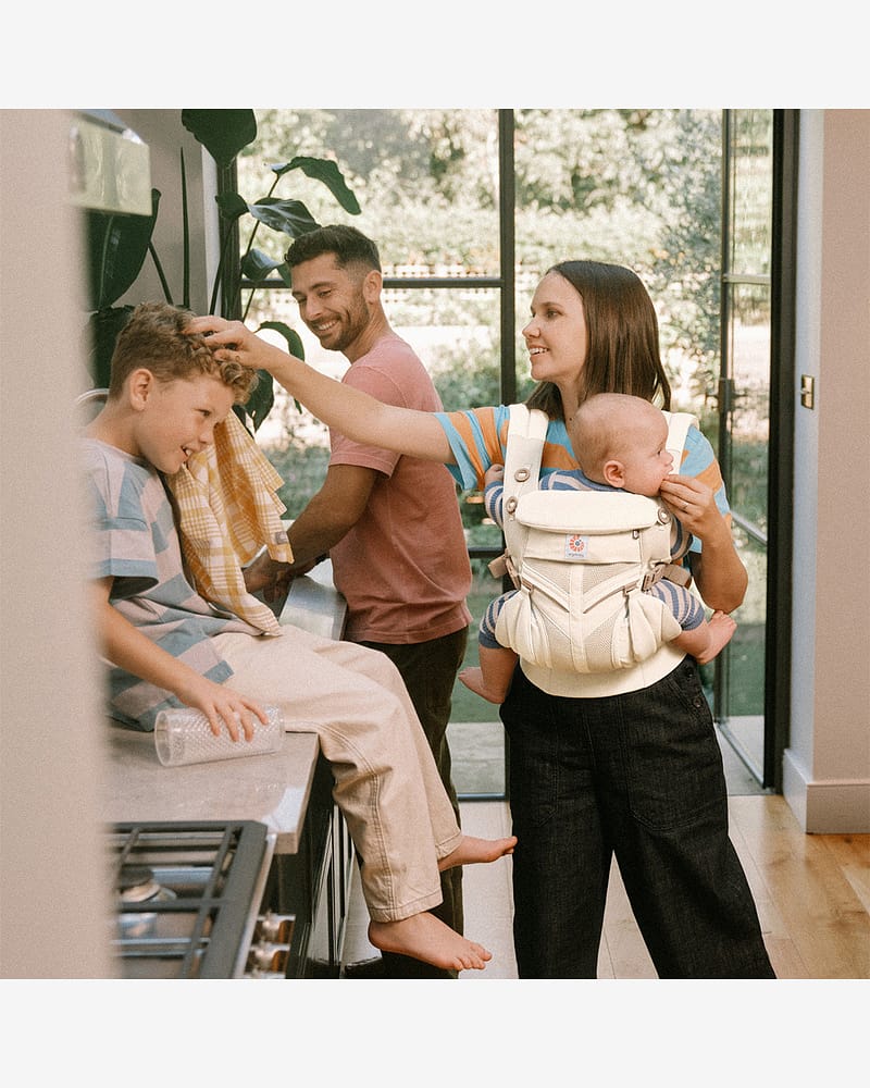 Bæresele Omni Classic - Best i Test 2026 | 0-4år – Front & Rygg