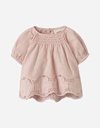 Bluse Baby m/ Broderi - 100% Øko Bomull | NBFDAYNA SS LOOSE SHIRT LIL