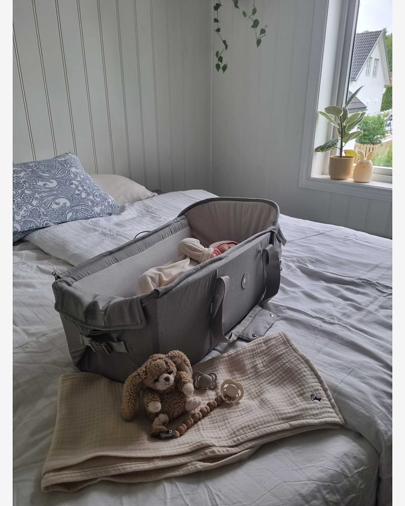 Babynest & Babylift - Multifunksjonelt Babyrede | Favn II Carrynest