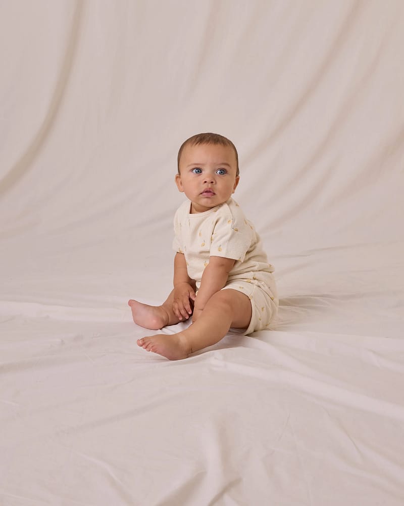The Boxy Tee & Shorts Sett - Terrystoff i Øko Bomull | Spongy Play Set