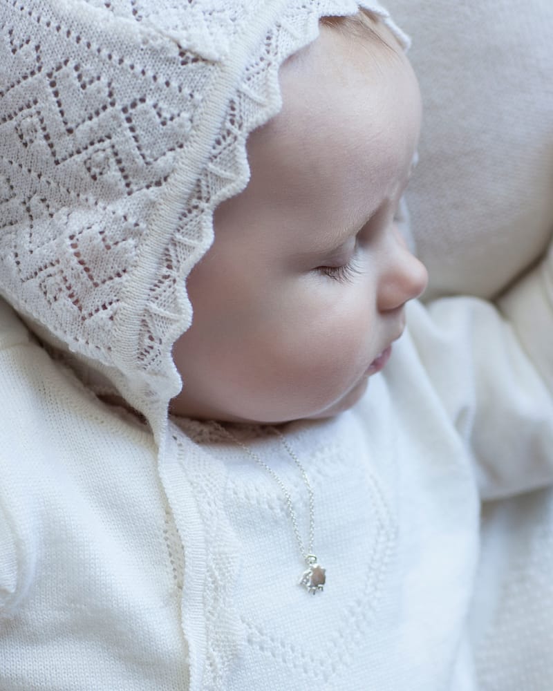 Babylue / Dåpslue - 100% Merino, m/ Mønster | Kyse