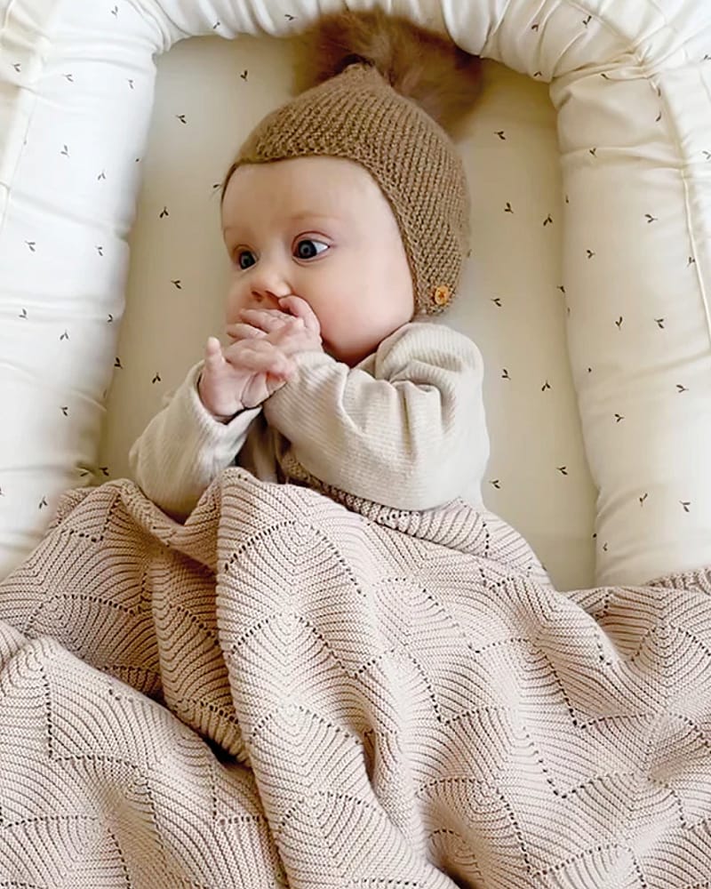 Babyteppe - 80x100 - Strikket Øko Bomull | Scallop Knit Blanket