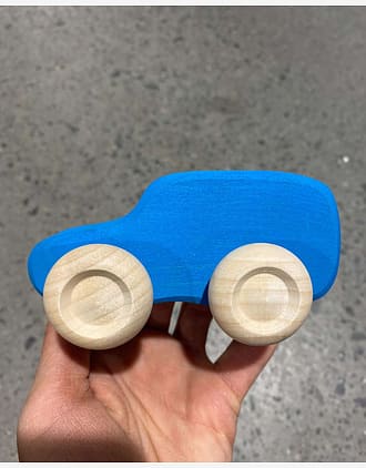 Lekebil i tre - Håndlaget Treleke - 10cm