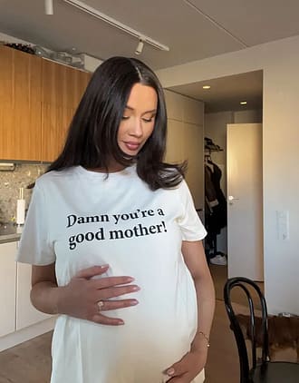 T-skjorte Mamma - Gravid- & Ammeklær | Woman to Woman T-shirt