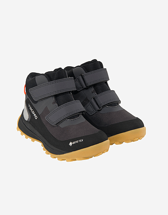 Svart - black