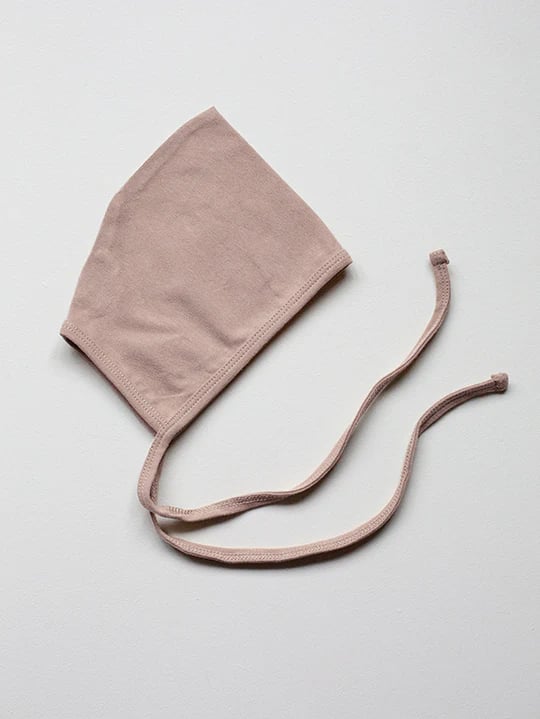 Babylue med Topp – The Pixie Hat – Børstet Øk.Bomull