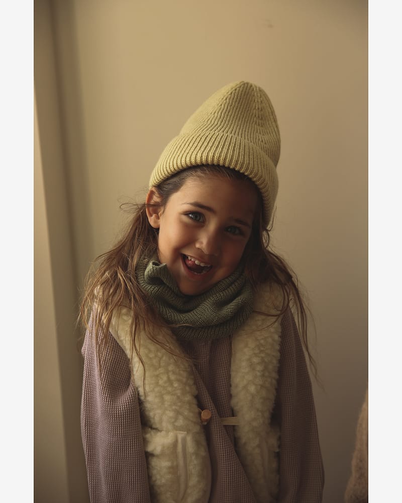 Ull Beanie barn - 100% Merino, Ubehandlet - Rib Lue Fonzie