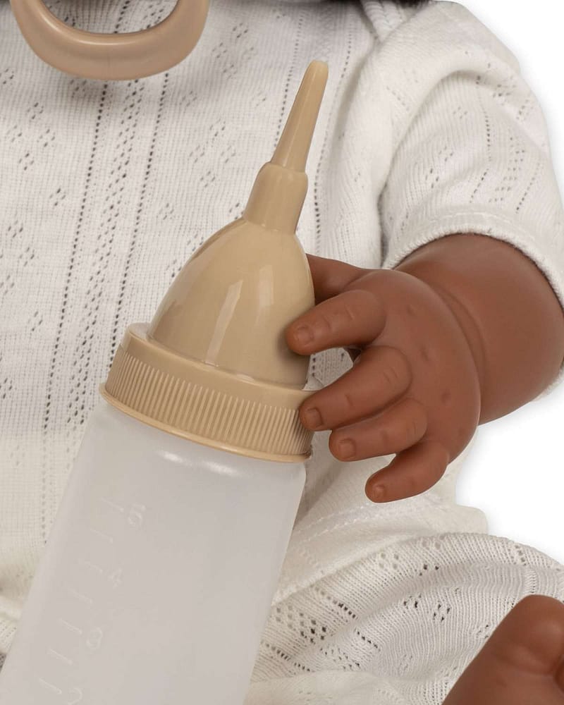 Dukke som kan Mates og Skiftes bleie på | Harriet the Doll