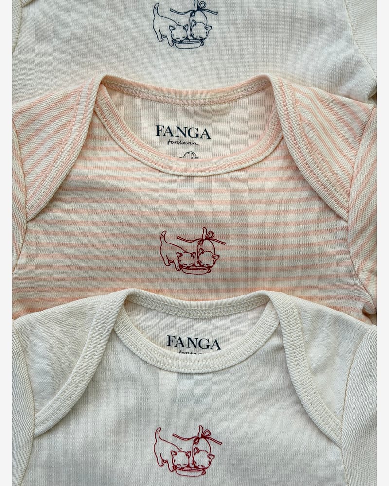 3pk. Body m/ Konvolutt Hals - 100% Øko Bomull | Fio Body - Gavepakke