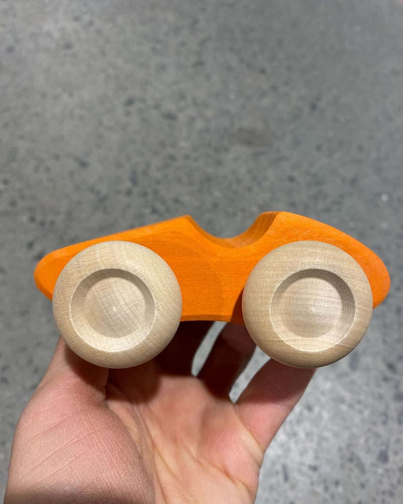 Lekebil i tre - Håndlaget Treleke - 10cm