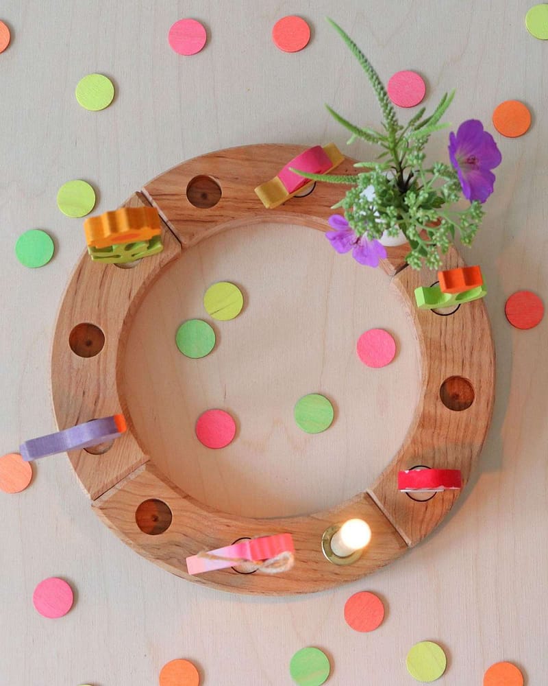 Konfetti i tre til lek og Bursdagsring dekorasjon - 100stk | Neon Confettidots