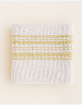 Cream/Light Yellow