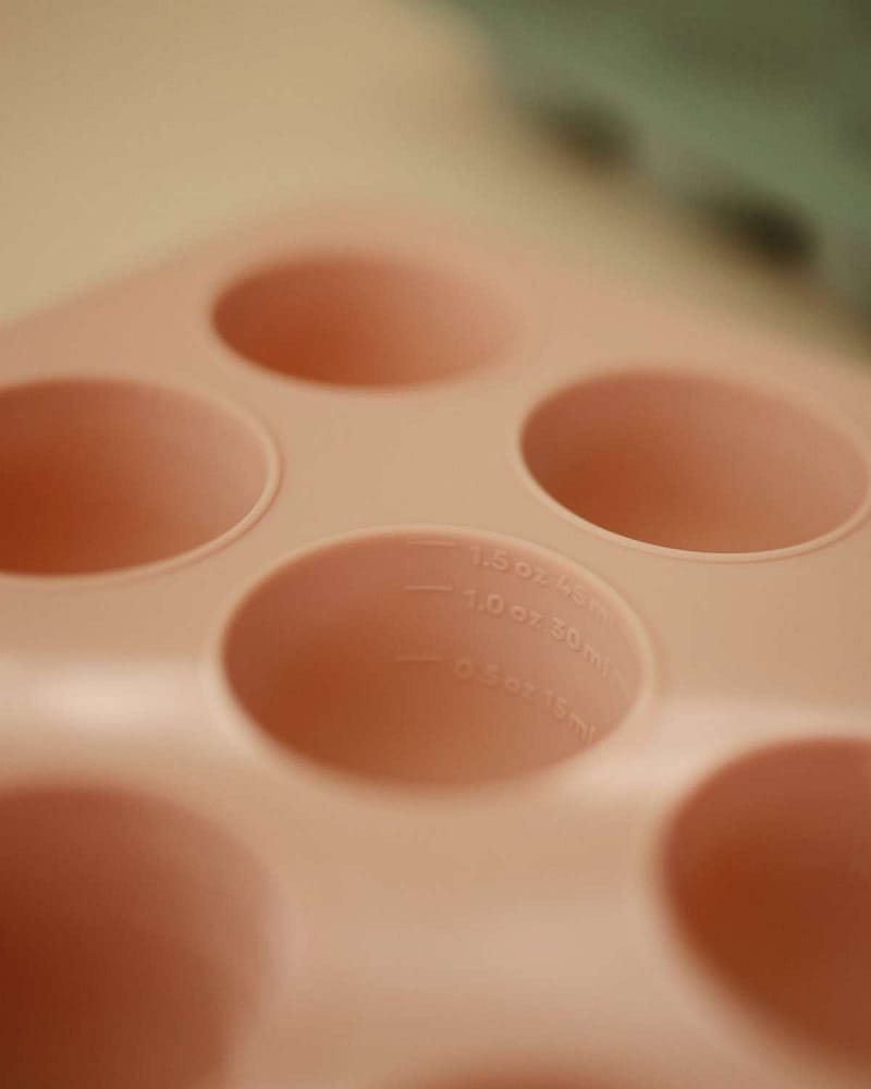 Fryseform Babymat M/ Lokk - 9 x 45ml | Baby Food Feeder Freezer Tray