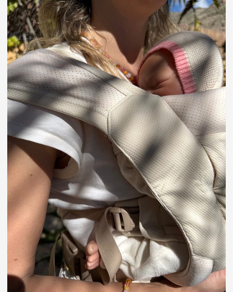 Embrace Bæresele Nyfødt - Air Mesh | Frontbæring Baby 0-1år